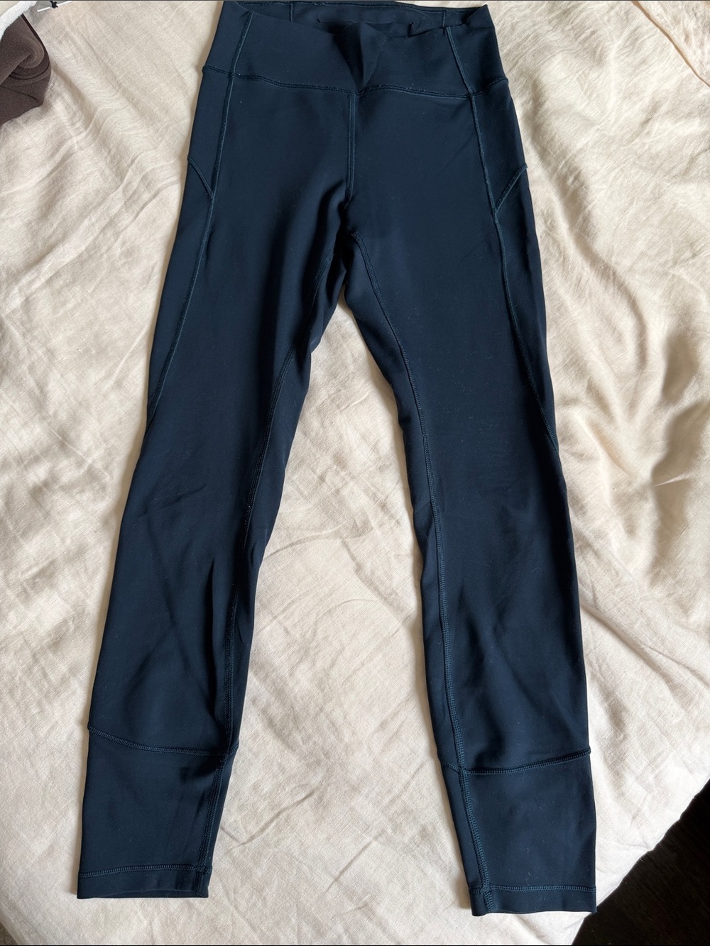 Lululemon Nulux Leggings - size 6